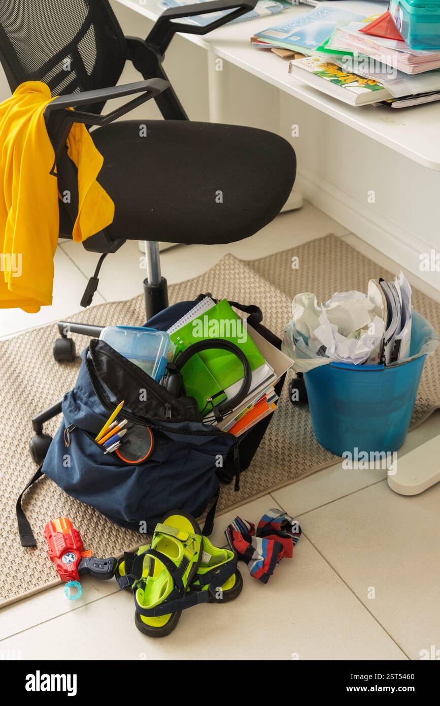 Teenage habits hi-res stock photography and images - Alamy