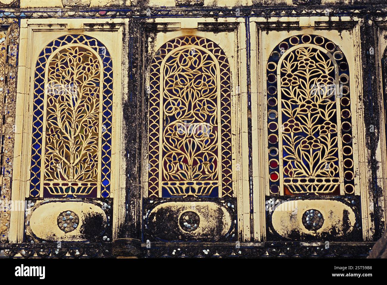 Mirror & colored glass inlay in marble, City Palace, Udaipur, Rajasthan ...