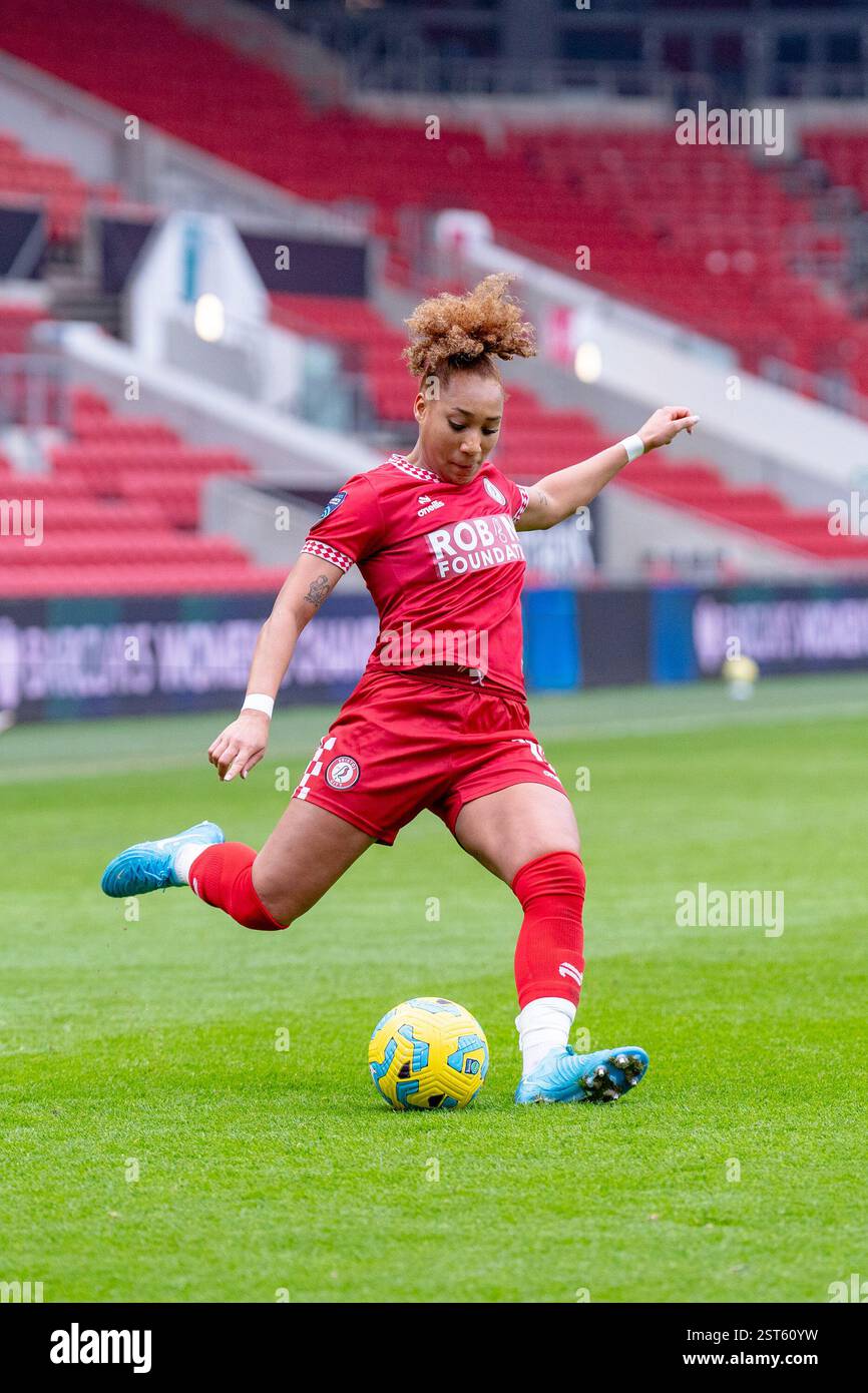 Bristol, UK. 16th Feb, 2025. Bristol, England, January 26th 2025 Lexi Lloyd-Smith (Bristol City 10) crosses the ball during the Barclays Women's Championship game between Bristol City and Southampton at Ashton Gate Stadium in Bristol, England. No commercial usage. (Rachel Le Poidevin/SPP) Credit: SPP Sport Press Photo. /Alamy Live News Stock Photo
