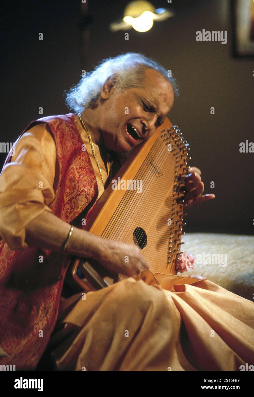 Indian grand maestro of classical music Pundit Jasraj vocalist NO MR ...