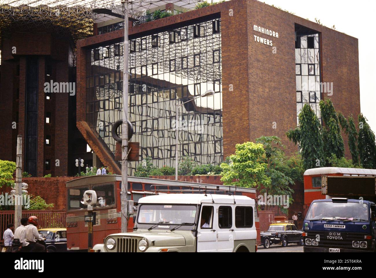 NATIONAL STOCK EXCHANGE MUMBAI MAHARASHTRA intelligence overview