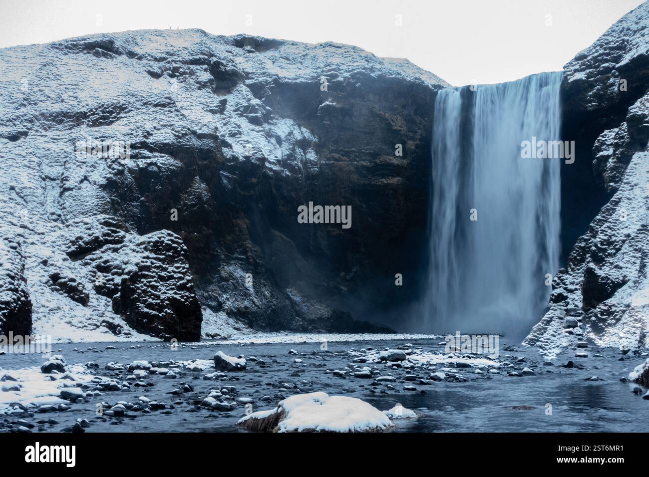 Epic waterfall in iceland slow hi-res stock photography and images - Alamy