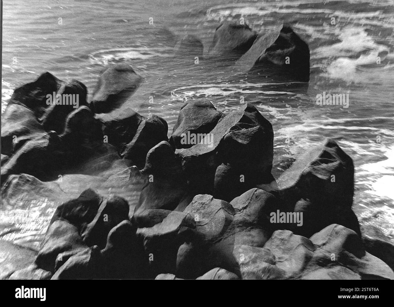 Rocks beaches Black and White Stock Photos & Images - Alamy