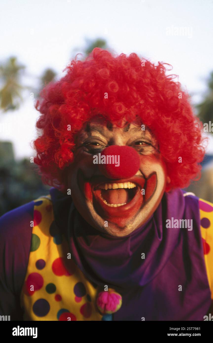 Circus clown looks in hi-res stock photography and images - Alamy