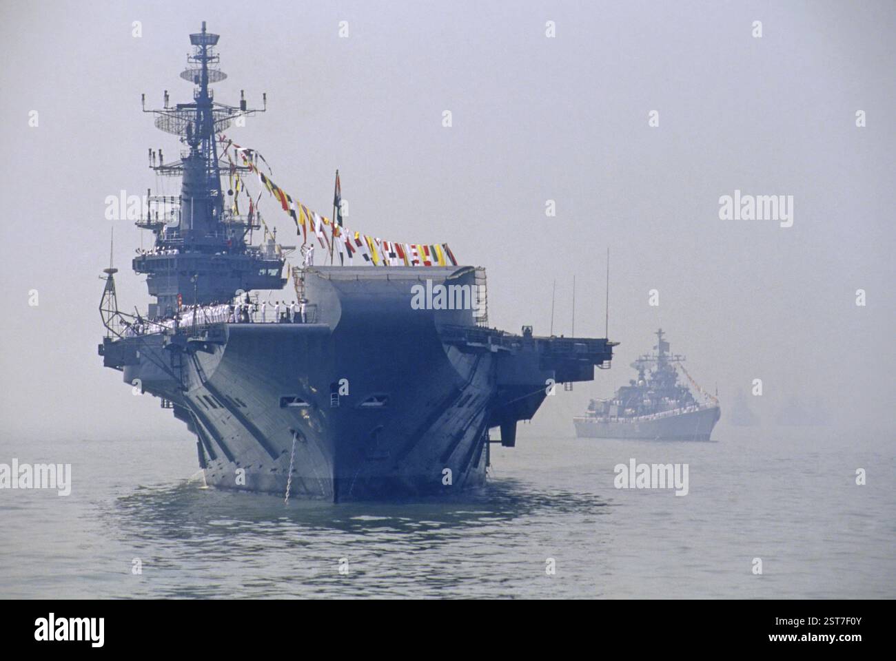 Military staff aircraft hi-res stock photography and images - Alamy