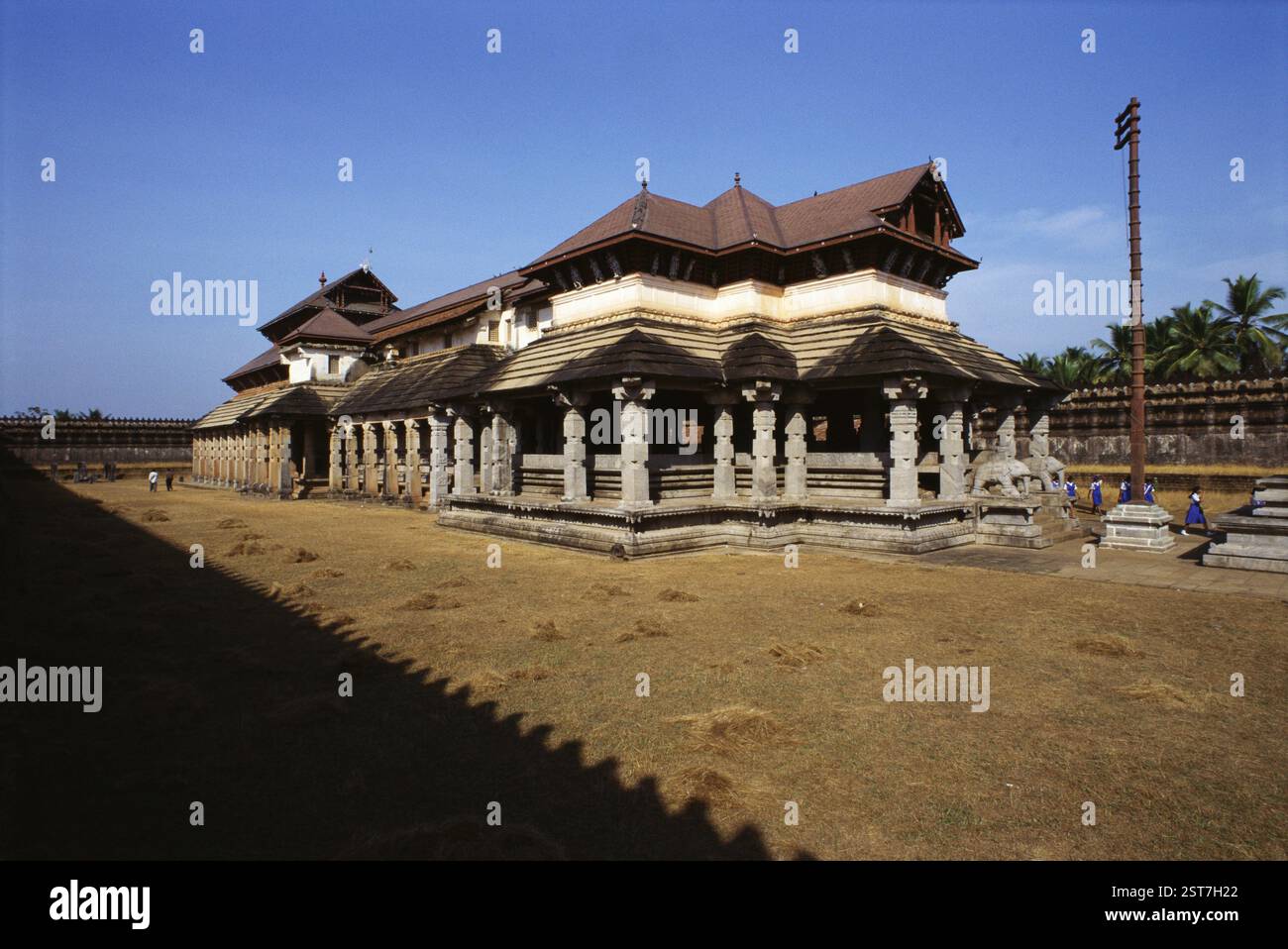 15th Century Basadi of Thousand Pillars in Moodabidri, Karnataka, India ...
