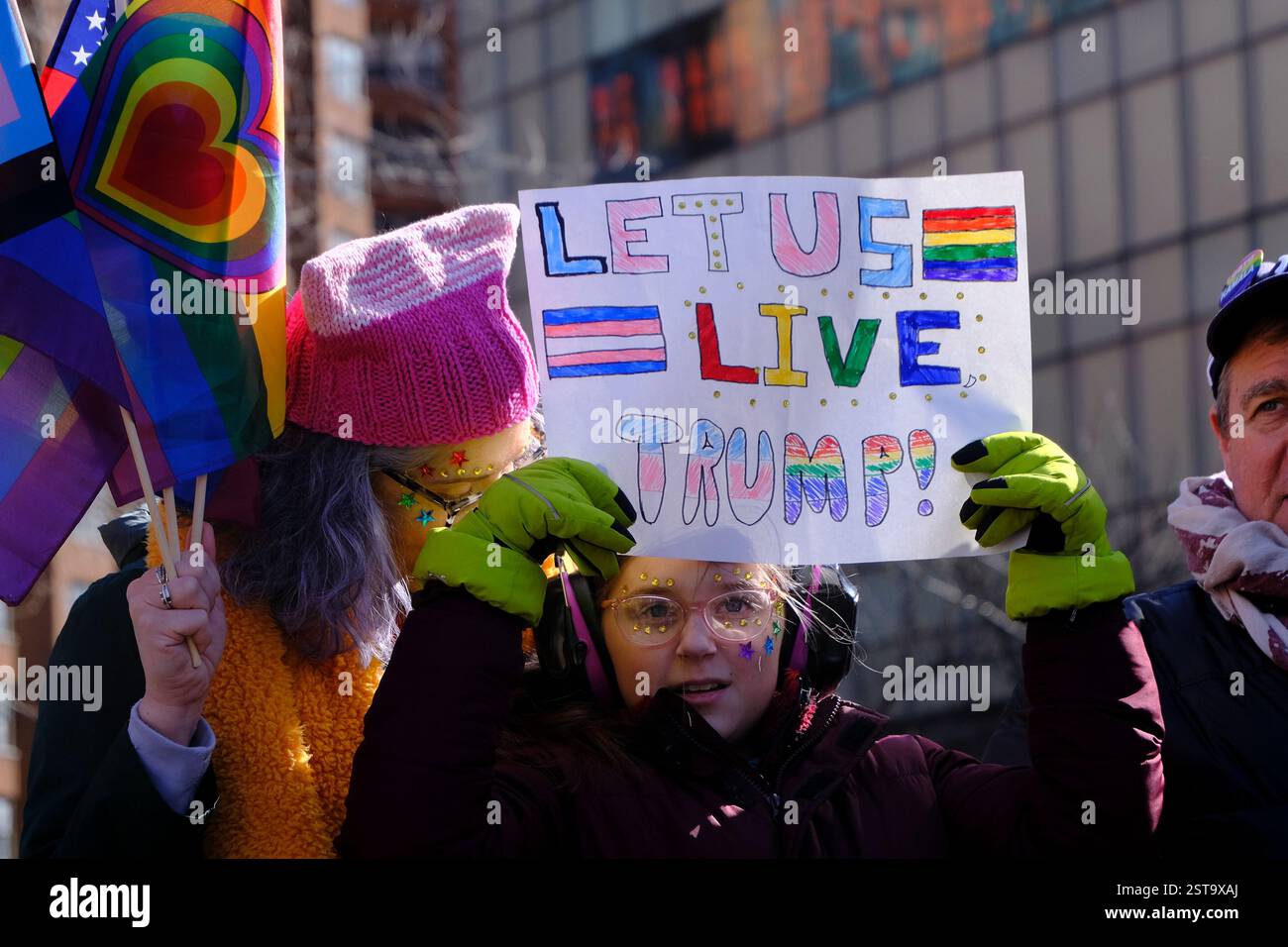 New York, NY, USA. 17th Feb, 2025. Thousands of New Yorkers protest