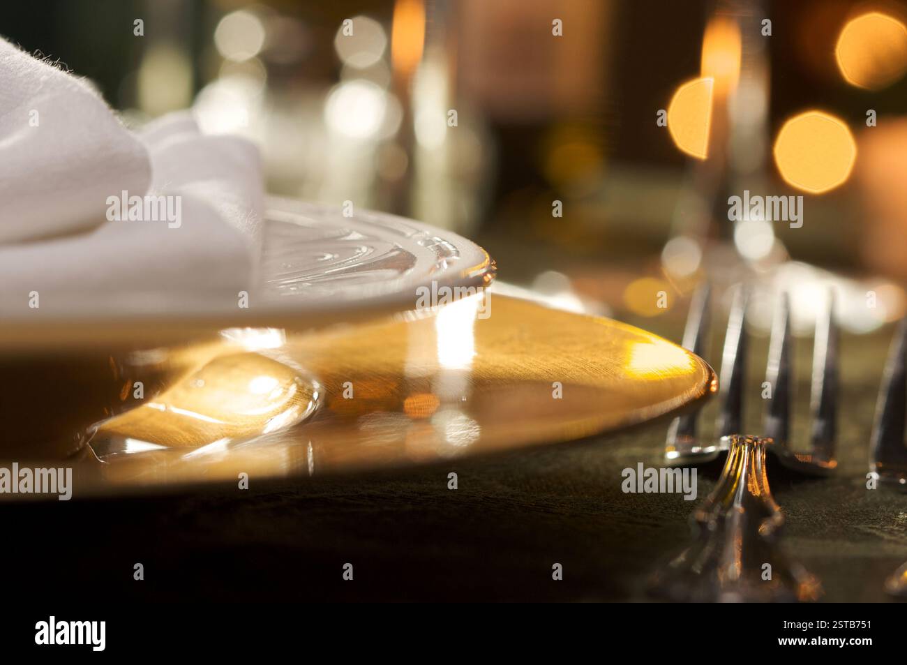 Abstract Dinner Formal dinner abstract hi-res stock photography and images - Alamy