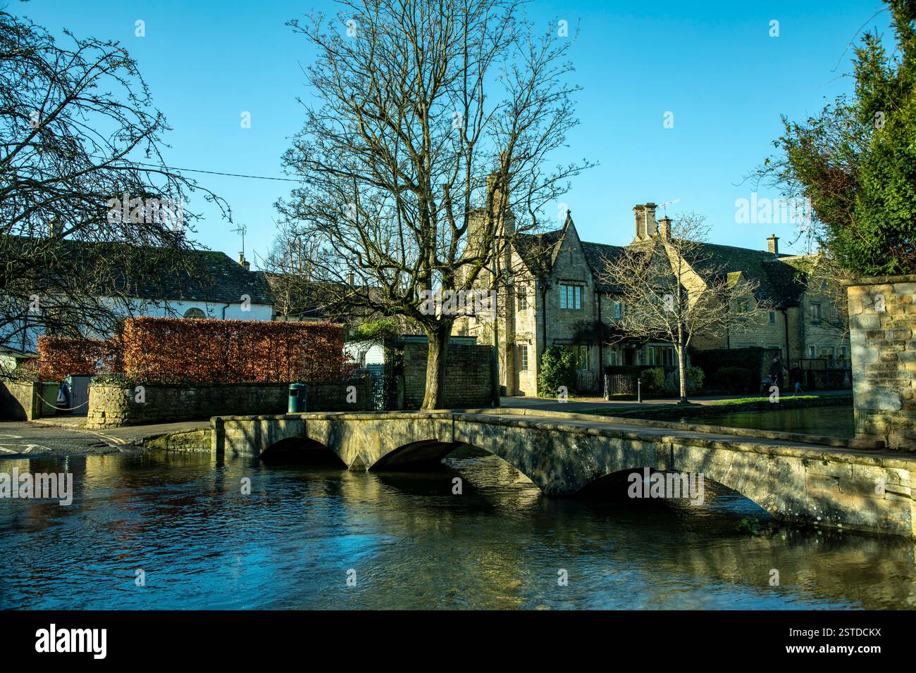 cotswolds bourton on the water