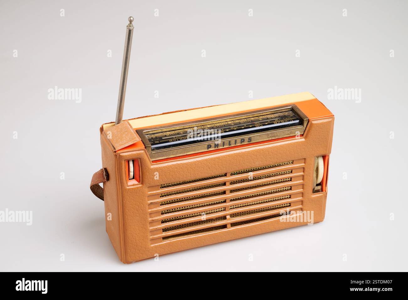 Vintage Transistorradio Browni 6 Mit Seiner Hülle