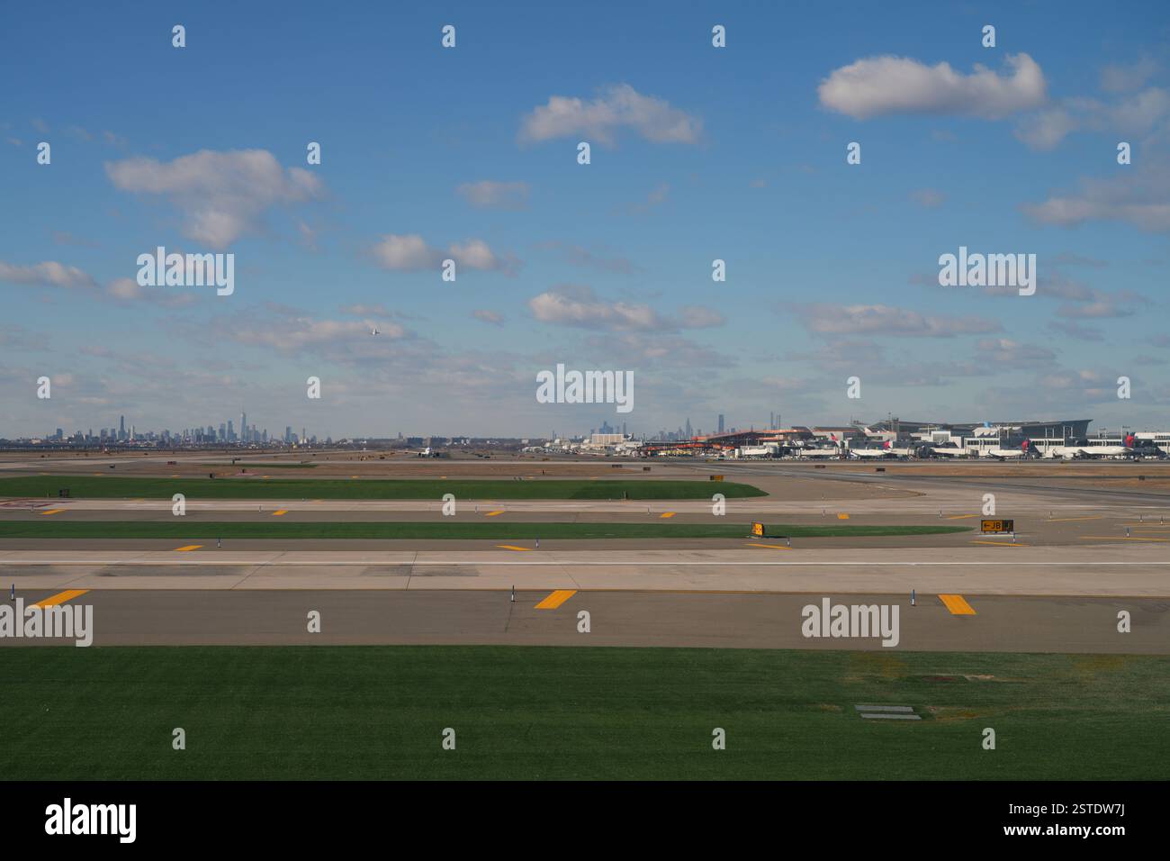 New York City Skyline 2025 Hi res Stock Photography And Images Alamy