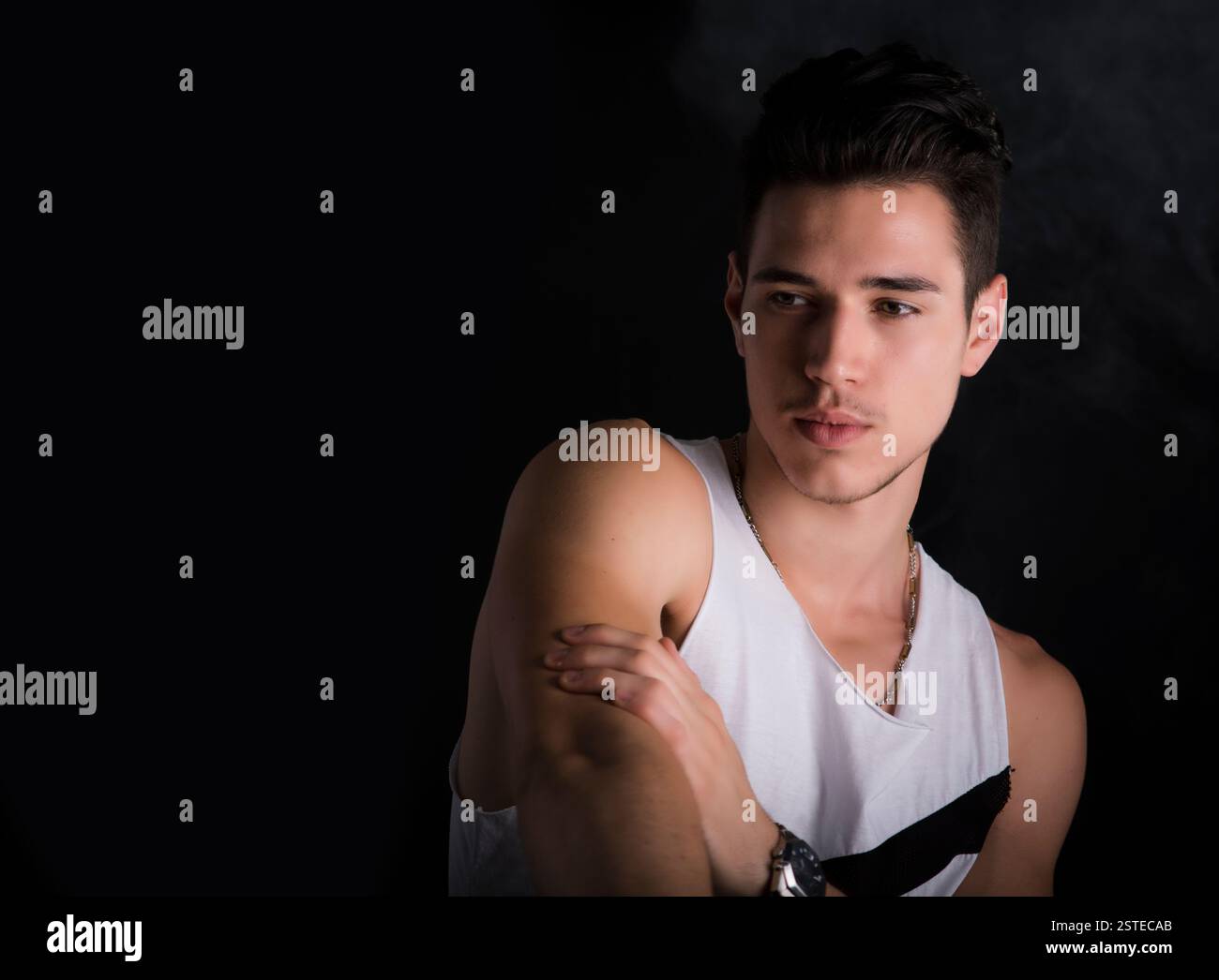 Dark brown hair brown eyes man hi-res stock photography and images - Alamy