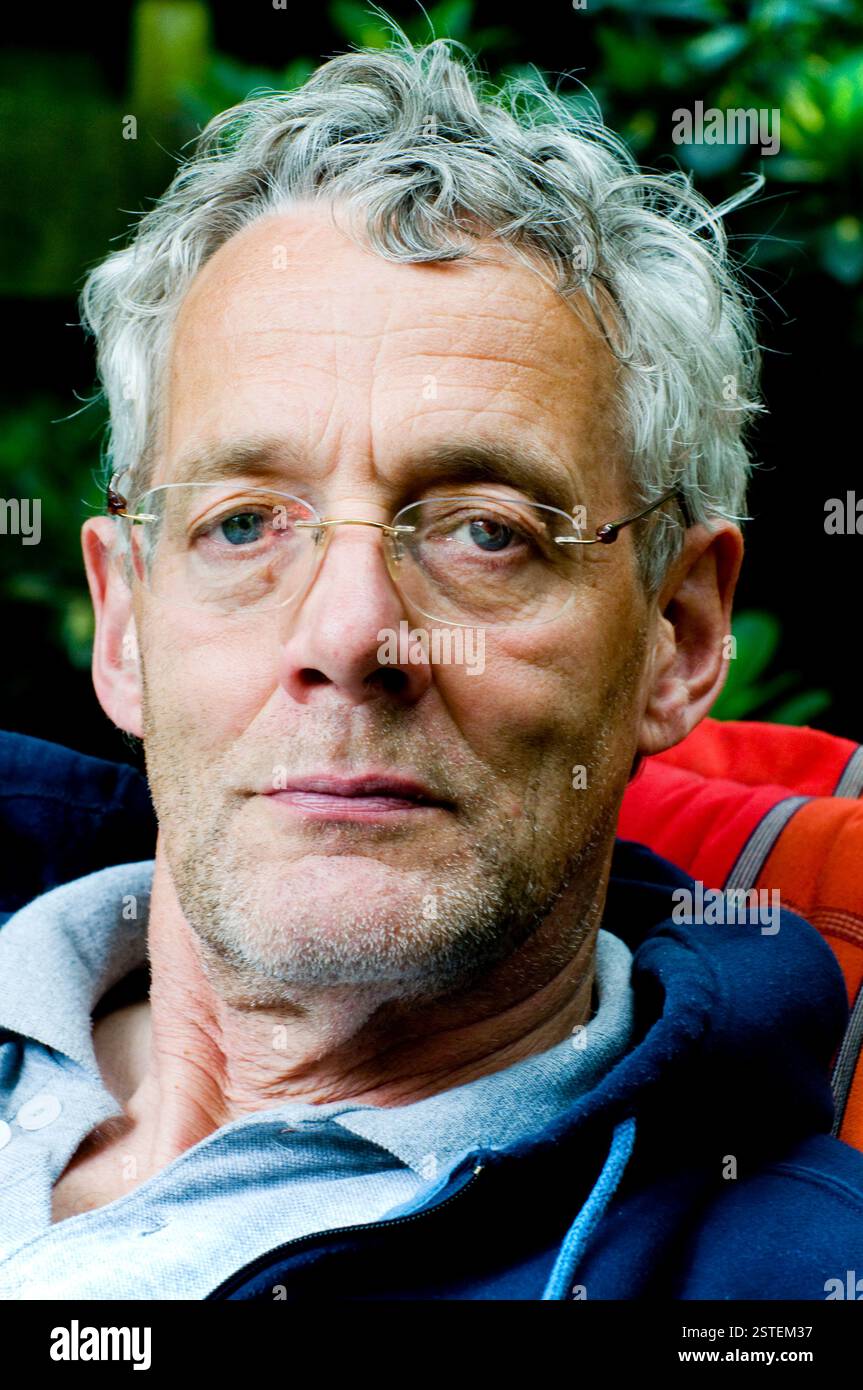 Portrait elderly tired man hi-res stock photography and images - Alamy