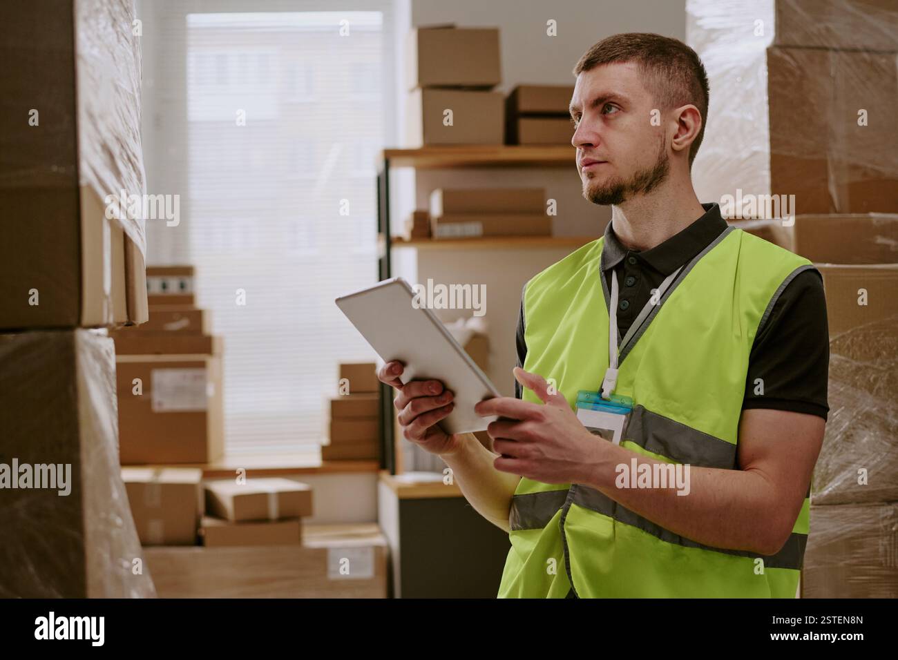 Business man check boxes hi-res stock photography and images - Alamy