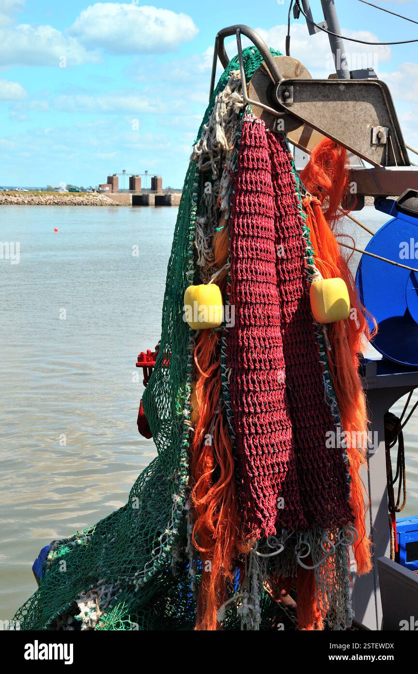 Fisherman ropes hi-res stock photography and images - Alamy