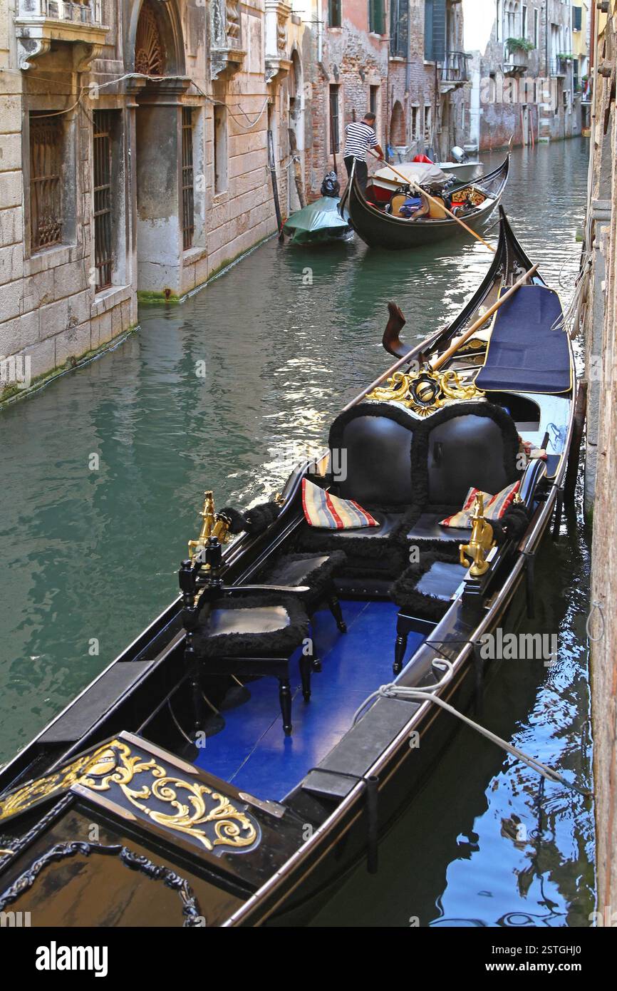 Luxury gondola hi-res stock photography and images - Alamy