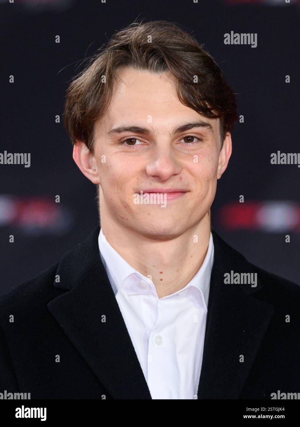 London, UK. February 18th, 2025. Oscar Piastri arriving at the F1 75 ...
