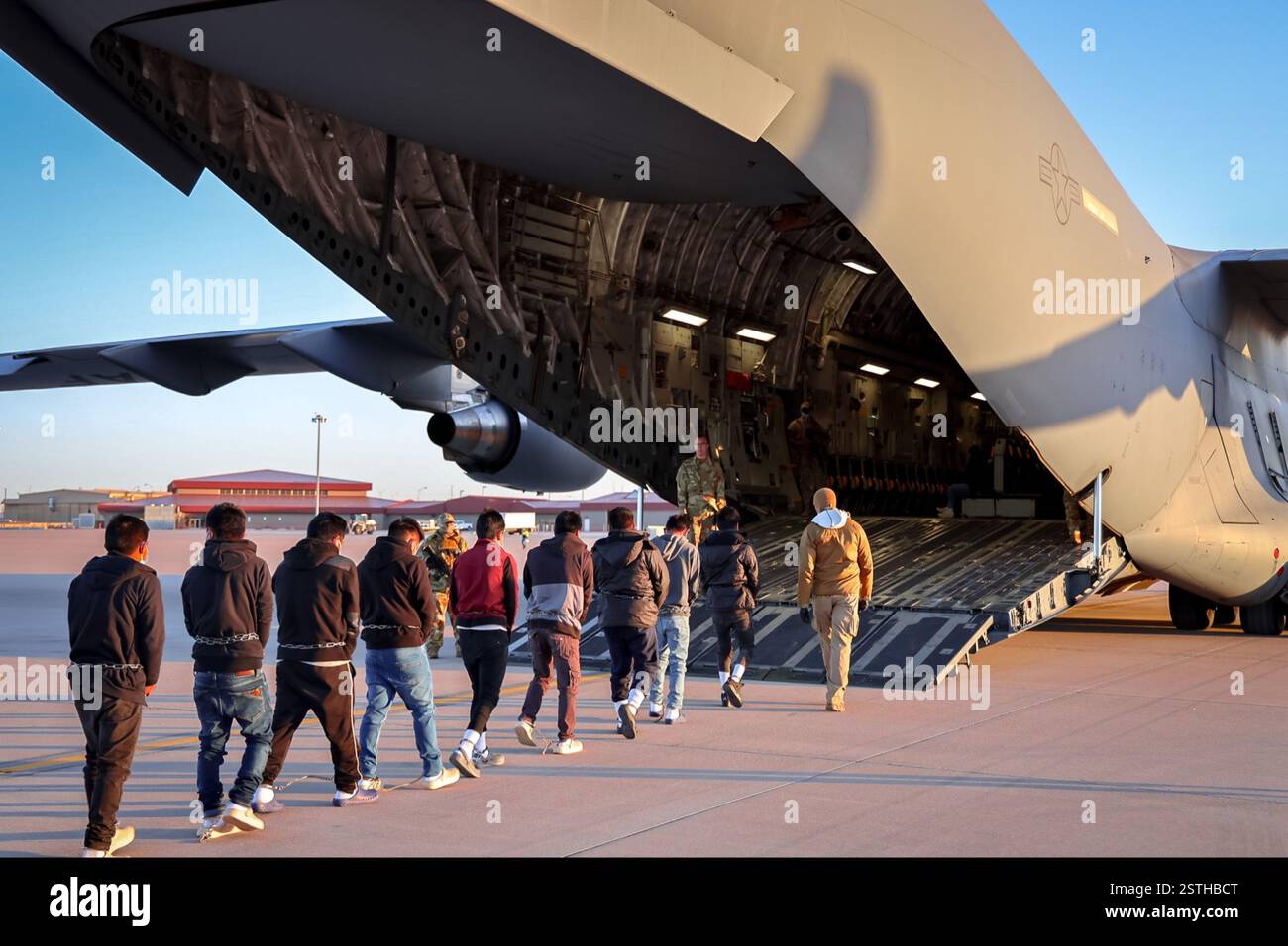 Deportation flights to remove illegal aliens (DHS Photo by ICE/Released ...
