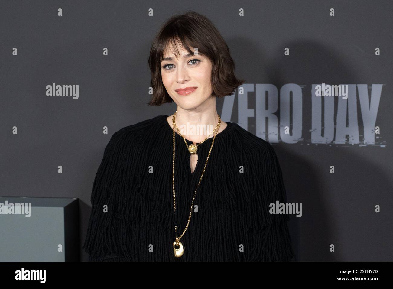 New York United States 18th Feb 2025 Lizzy Caplan Attends Netflix S New York United States 18th Feb 2025 Lizzy Caplan Attends Netflixs Zero Day New York Premiere At The Paris Theater On February 18 2025 In New York City Photo By Derek Frenchupi Credit Upialamy Live News 2STHY7D