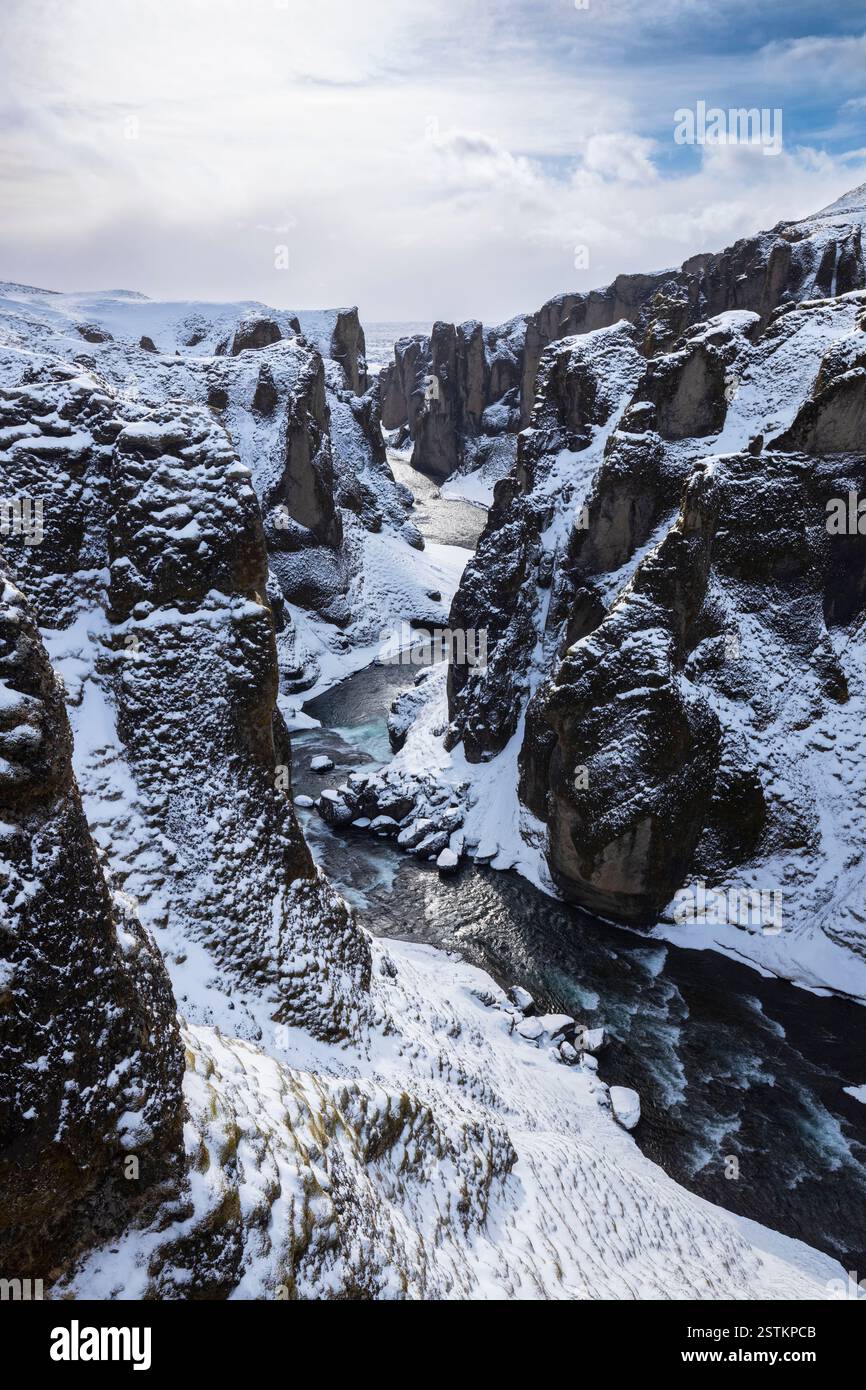 View of Fjadrargljufur canyon in winter. Kirkjubæjarklaustur, Sudurland (southern Iceland), Iceland, northern Europe. Stock Photo