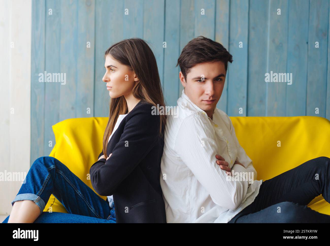 Sofa woman man hi-res stock photography and images - Alamy