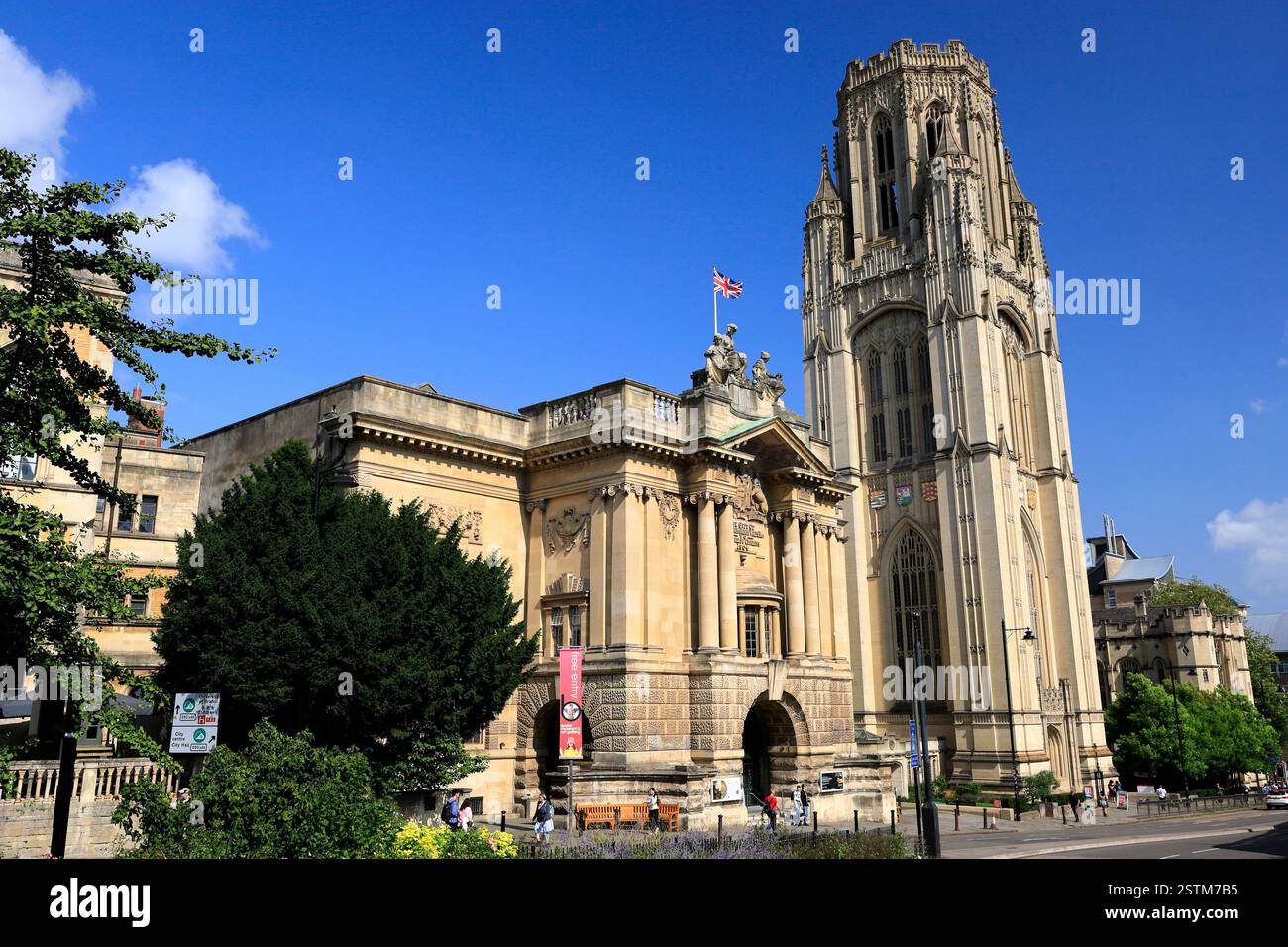 Bristol Museum And Art Gallery With The Will s Memorial Tower Of bristol-museum-and-art-gallery-with-the-will-s-memorial-tower-of