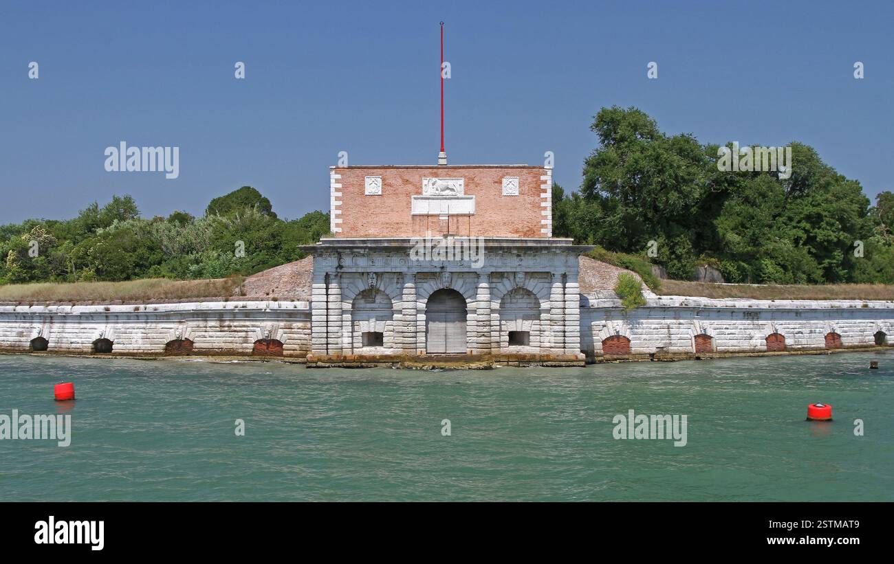 Water forte hi-res stock photography and images - Alamy