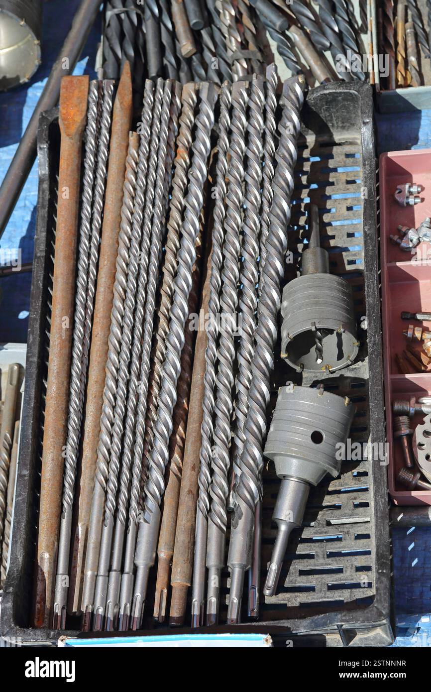 Box of bits hi-res stock photography and images - Alamy