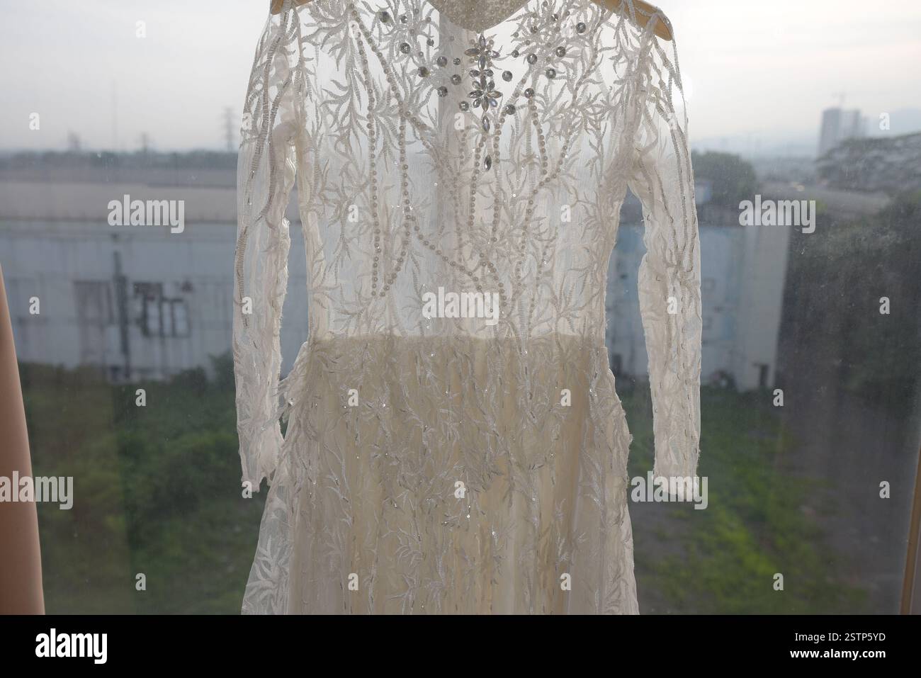 Traditional dress beadwork hi-res stock photography and images - Alamy