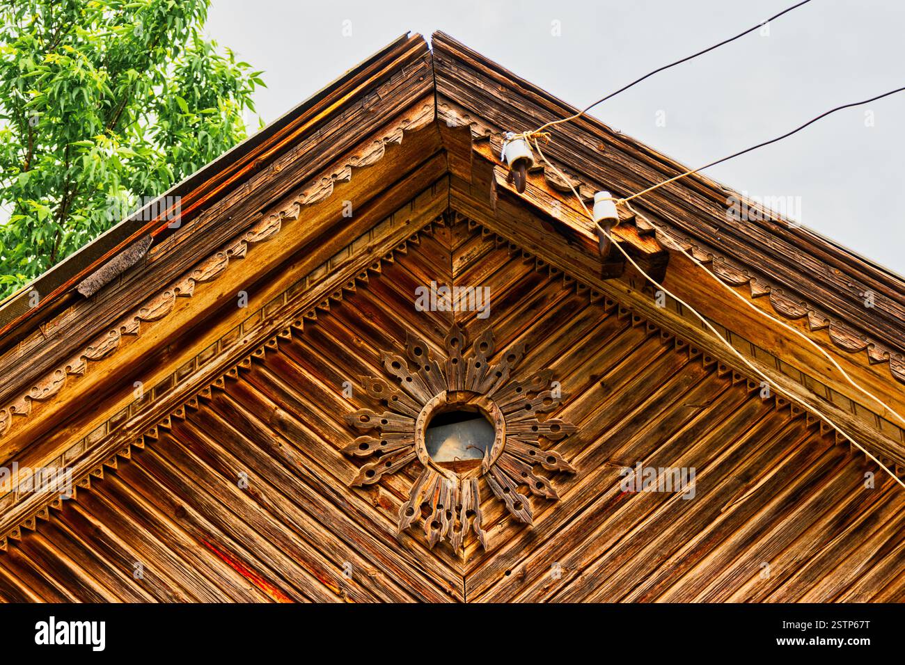 Folk style art hi-res stock photography and images - Alamy