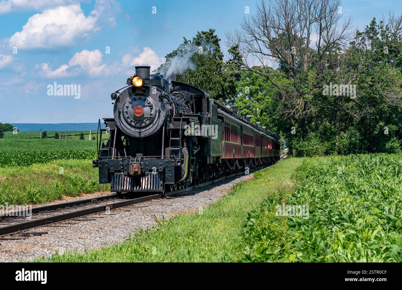 Classic steam locomotive chugs hi-res stock photography and images - Alamy
