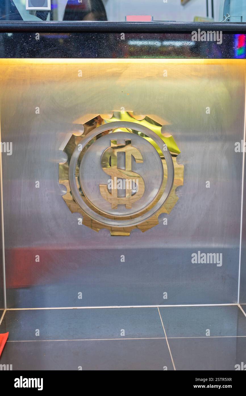 Gold dollar hi-res stock photography and images - Alamy