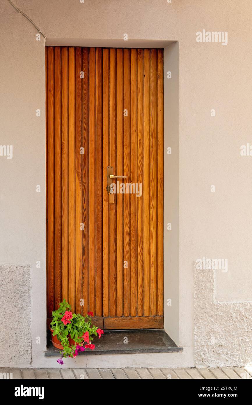 Door Flower Pot Stock Photo - Alamy