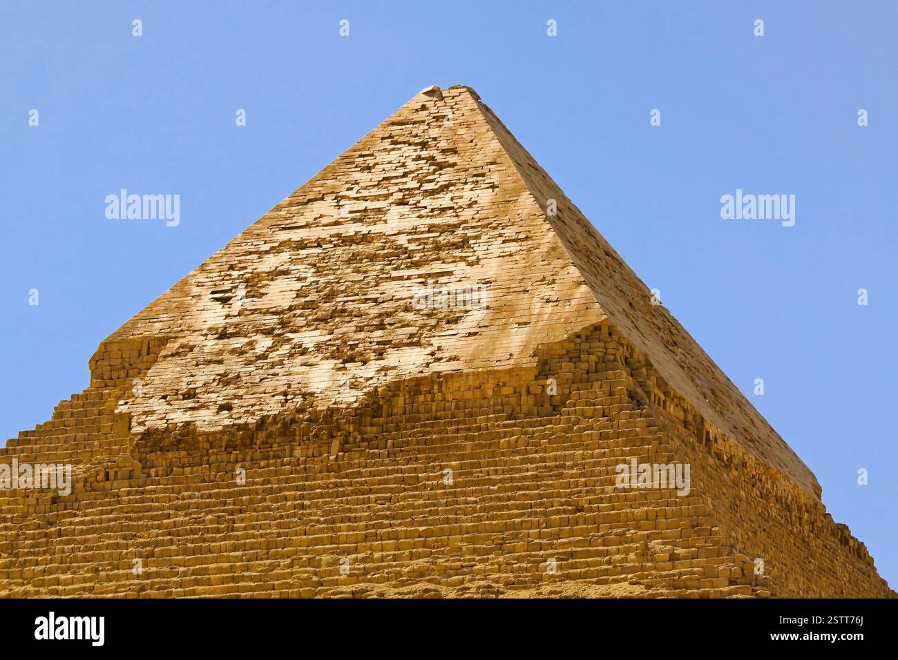 Top of pyramid of khafre hi-res stock photography and images - Alamy