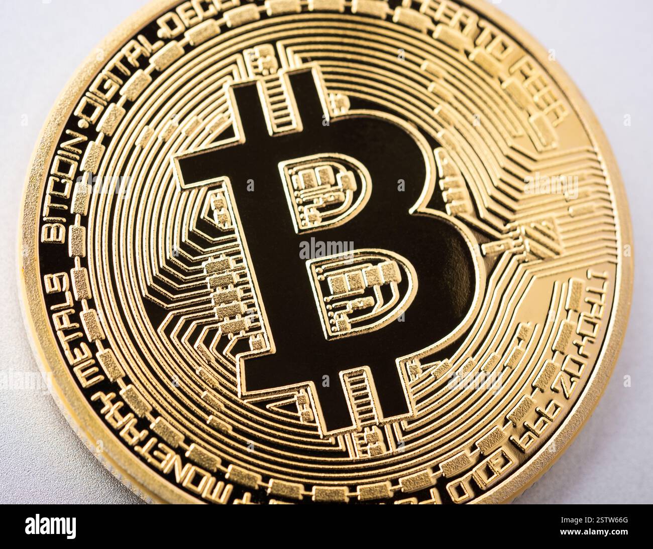 Aluminium coin hi-res stock photography and images - Alamy