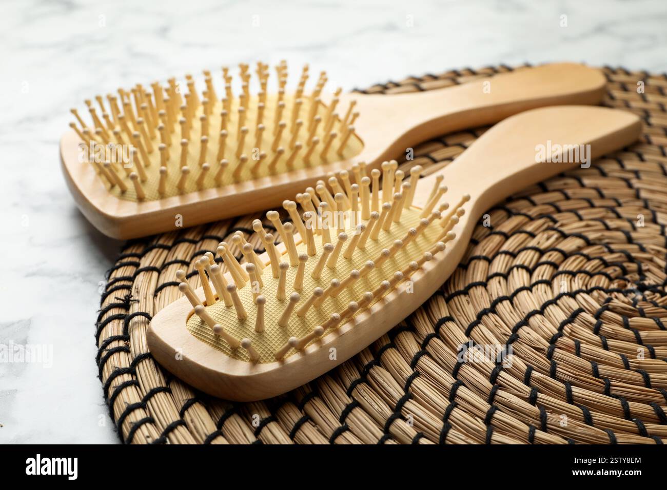 Brush brushes brushing design hi-res stock photography and images - Alamy