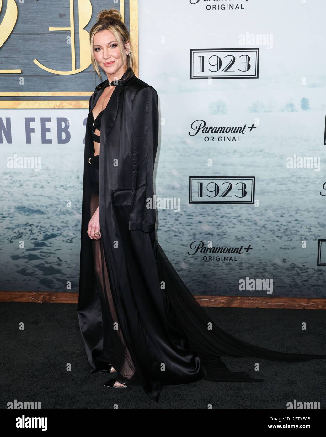 HOLLYWOOD, LOS ANGELES, CALIFORNIA, USA - FEBRUARY 19: Katie Cassidy ...
