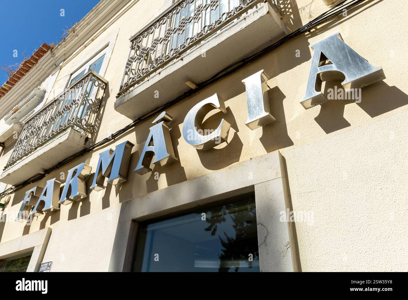 Setubal portugal shop hi-res stock photography and images - Alamy, image size:1300x956