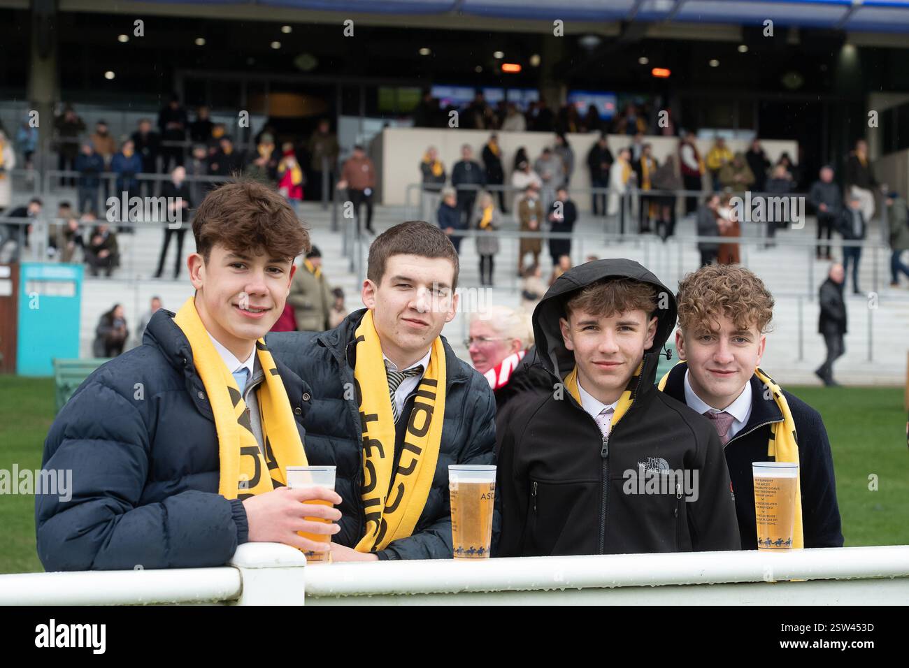 Ascot, Berkshire, UK. 15th February, 2025. Racegoers enjoying the ...