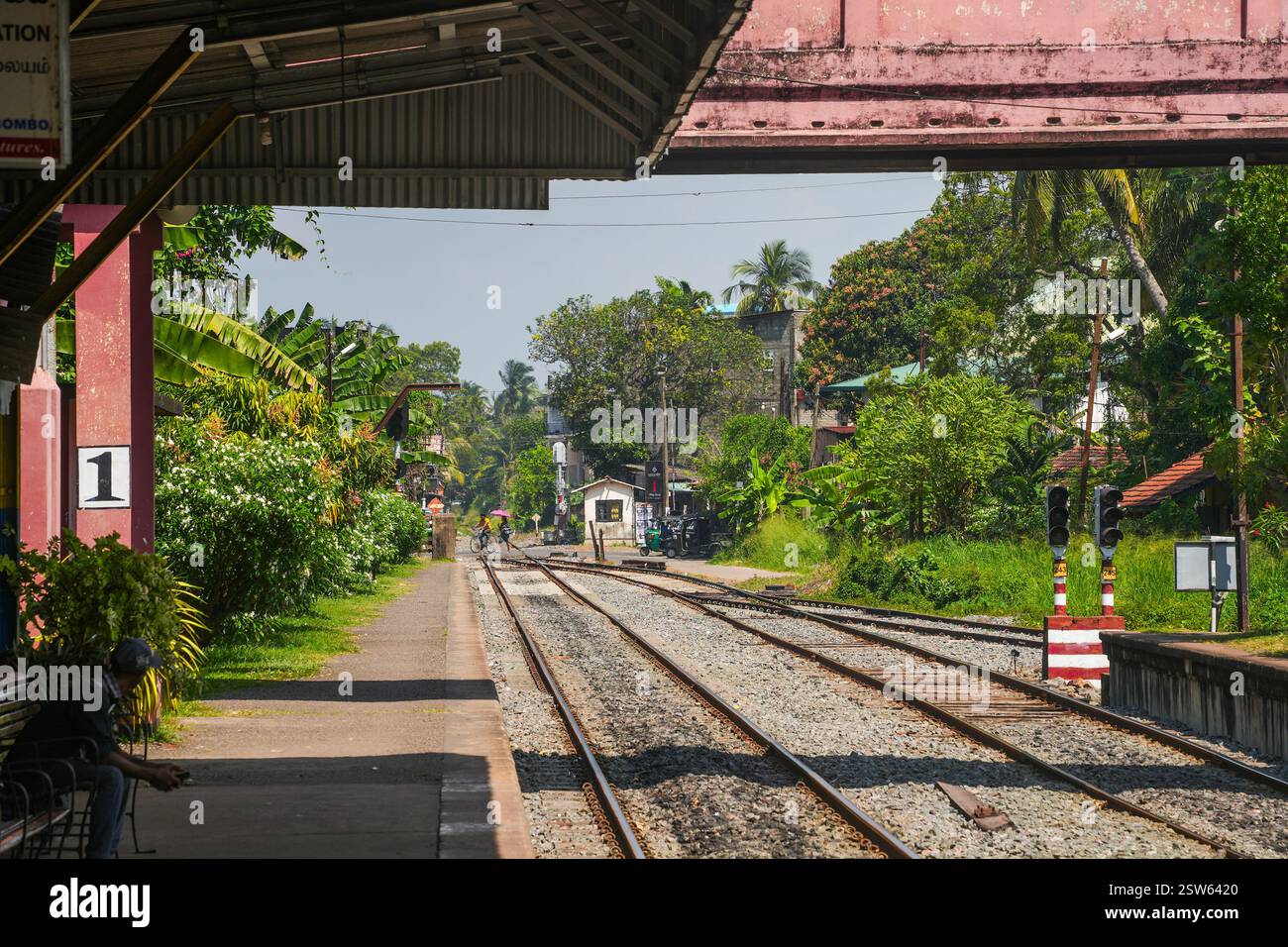 Negombo railway station sri lanka hi-res stock photography and images ...