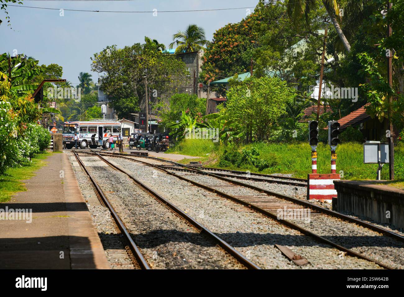 Negombo railway station sri lanka hi-res stock photography and images ...