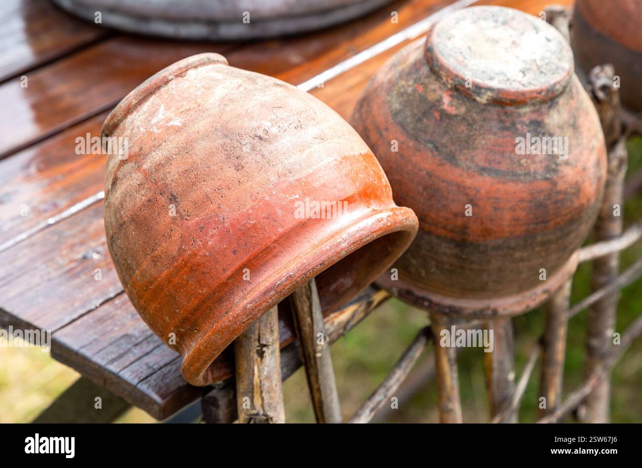 Vintage pottery on wooden hi res stock photography and images Alamy