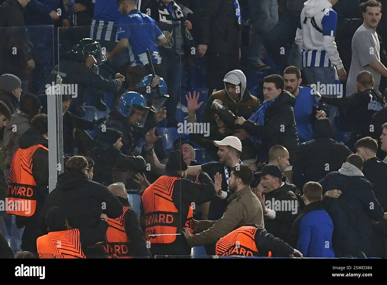 Rome, Lazio. 20th Feb, 2025. Riot between Porto fans and Italy police ...