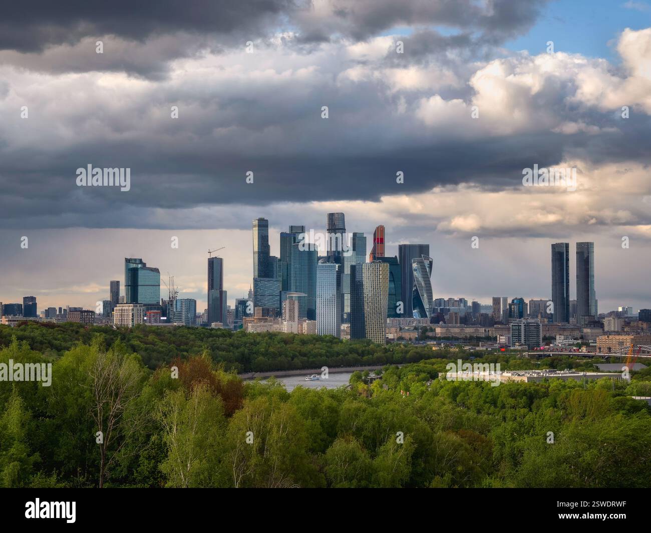 Moscow before downpour hi-res stock photography and images - Alamy