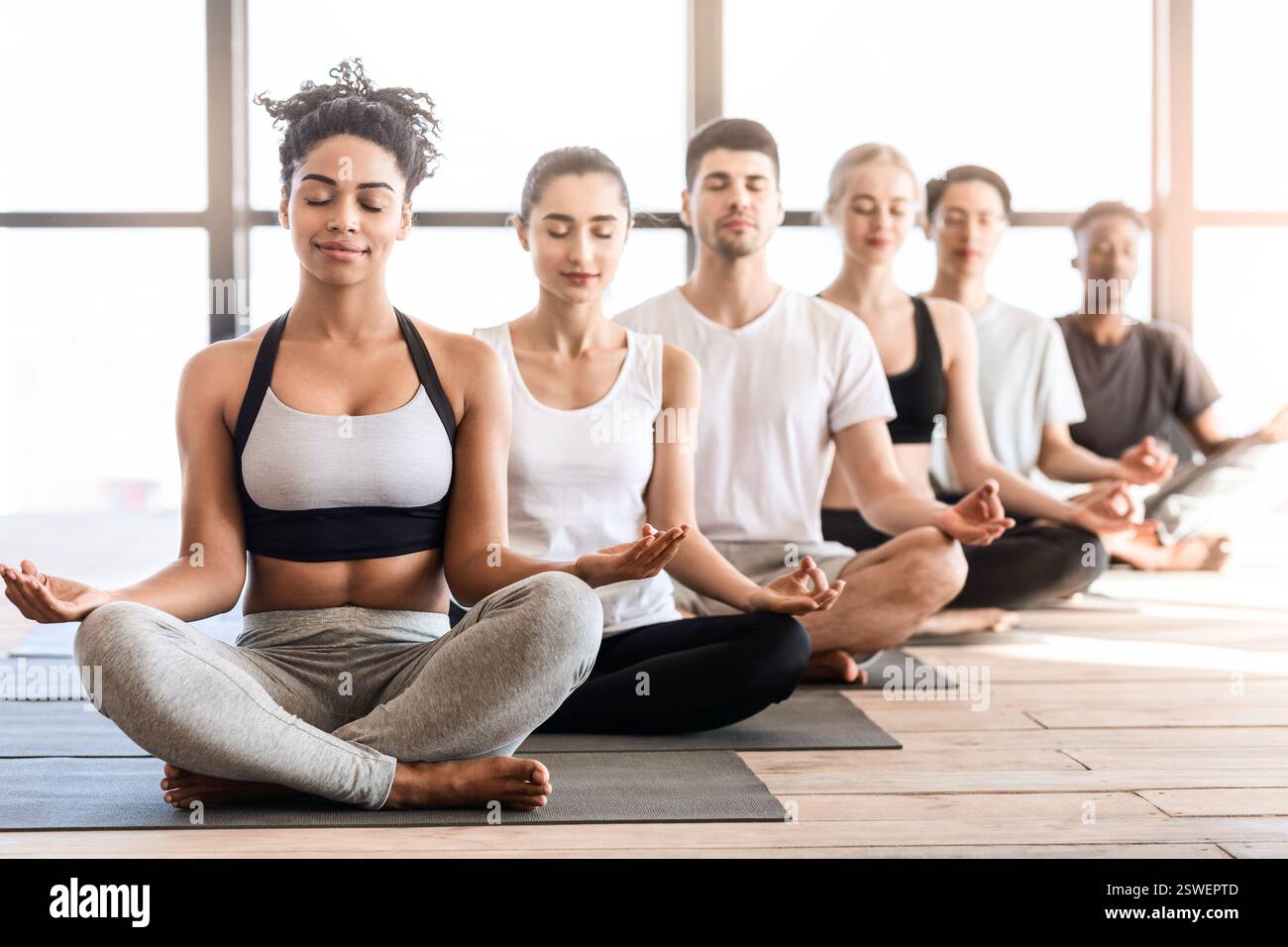 Group young sporty attractive hi-res stock photography and images - Alamy