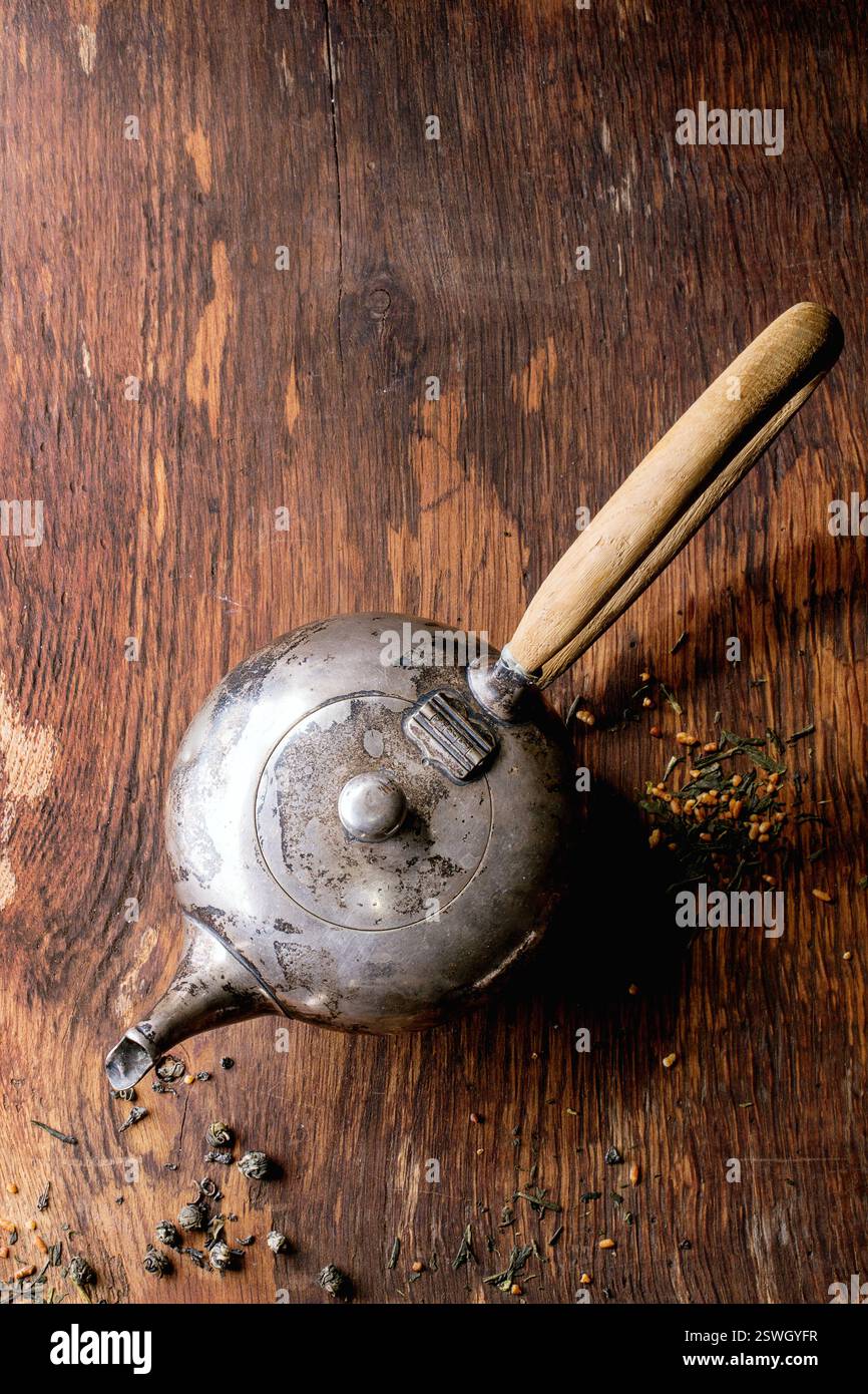 Dirty teapot hi-res stock photography and images - Alamy