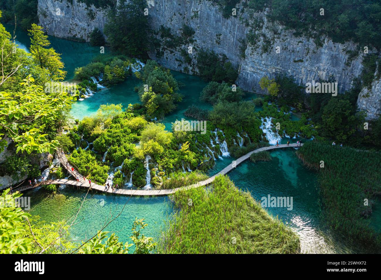 Lakes and hiking trails in Plitvice Lakes National Park, Croatia Stock ...