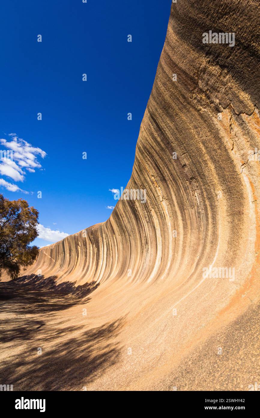 Uluru Wave Rocks Aerial view isolated rock formation hi-res stock photography and images ...