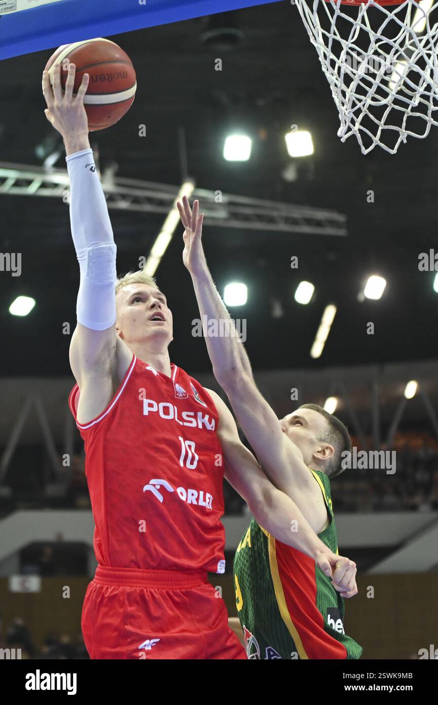 katowice-poland-21st-feb-2025-lukasz-kolenda-during-the-fiba