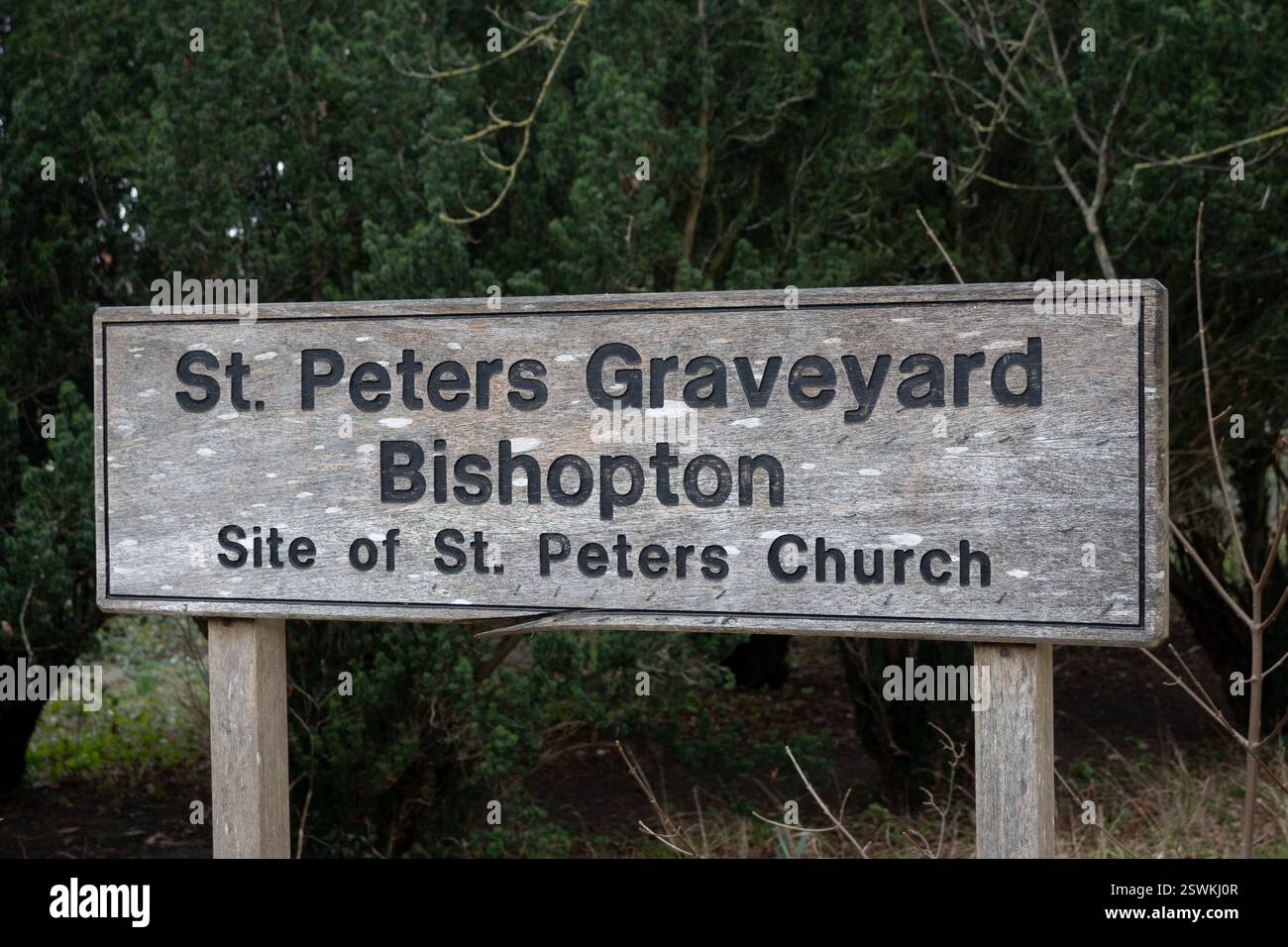 Microscope Graveyard Sign St. Peters Graveyard sign, Bishopton, Stratford-upon-Avon, Warwickshire ...